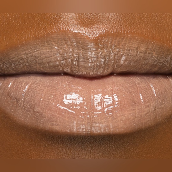 Mary Kay Unlimited Lip Gloss Soft Nude - Picture 5 of 6